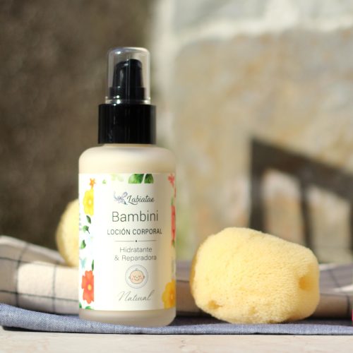 Loción corporal Bambini natural y reparadora.