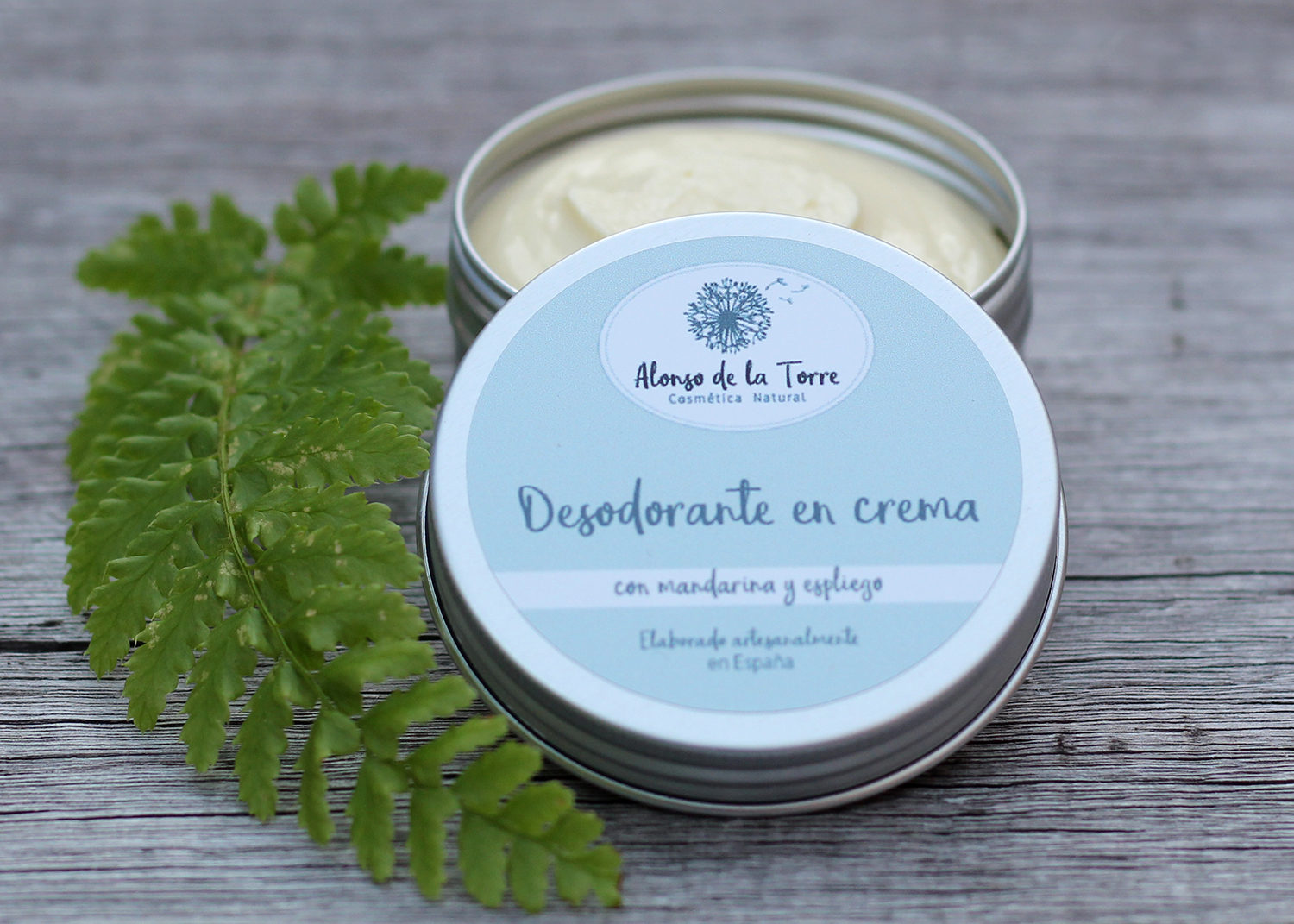 Desodorante en crema a base de mandarina.